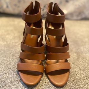 GUC BCBG brown wedges! Size 8